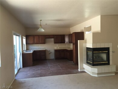 3413 Commendation Dr, Las Vegas, NV 89117 - photo 6