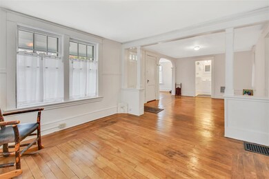 14 Walnut St, Burlington, VT 05401 - photo 4