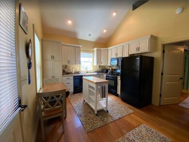 1030 Curb Chain Kitchen