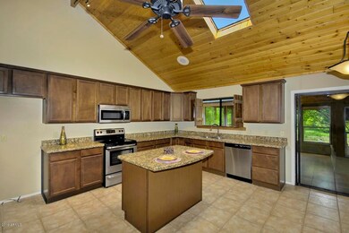 Kitchen (2)