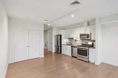 77 New St unit 121, Cambridge, MA 02138 - photo 2