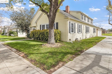 328 W Walnut St, Stockton, CA 95204 - photo 2