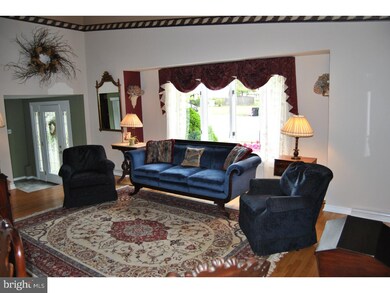 578 Seneca Ct, Magnolia, NJ 08049 - photo 5