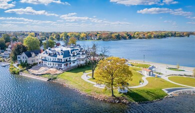 503 N Lake Rd unit 2, Oconomowoc, WI 53066 - photo 2