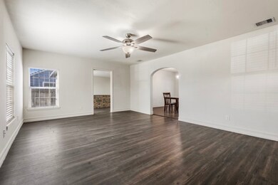 7501 Kingsley St, Houston, TX 77087 - photo 2