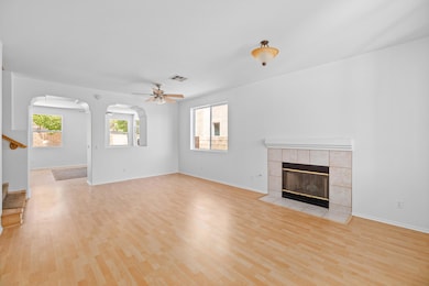 39221 Chantilly Ln-3
