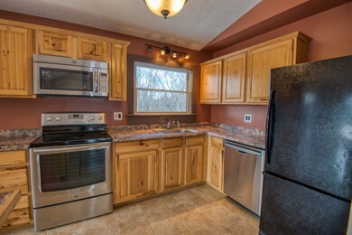33 Skyline Ct, Littleton, NH 03561 - photo 4