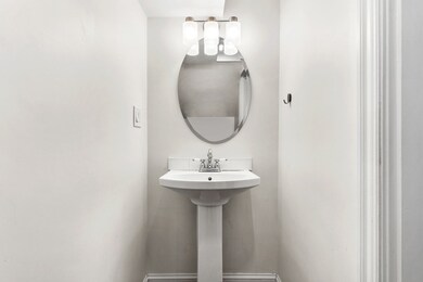 466 Medford St unit 2, Somerville, MA 02145 - photo 7