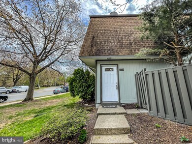 8023 Capistrano Place unit B, Alexandria, VA 22309 - photo 2