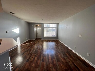 11452 Enclave Blvd, Fishers, IN 46038 - photo 4