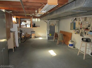 8253 Harlow Ave SW, Byron Center, MI 49315 - photo 6