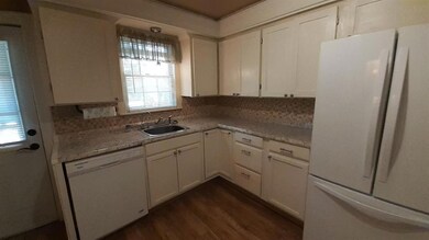 1430 W Sears St, Denison, TX 75020 - photo 6