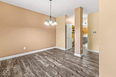 8057 Meadow Bend Ln, Indianapolis, IN 46259 - photo 6