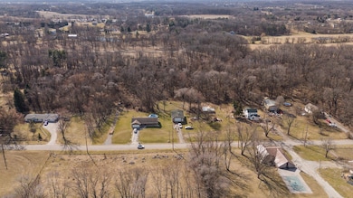 720 W 100 N, Valparaiso, IN 46385 - photo 2