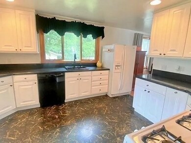 2 Lawrence Rd, Milton, MA 02186 - photo 6
