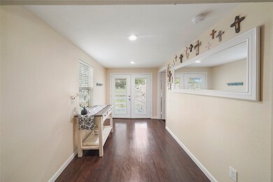 457 County Road 296, Alvin, TX 77511 - photo 5