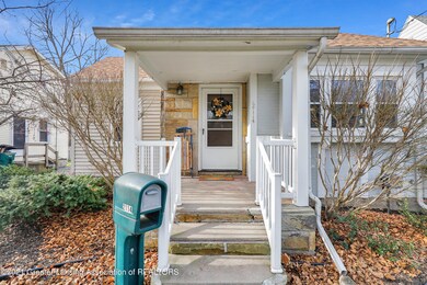 2114 Roberts Ln, Lansing, MI 48910 - photo 4