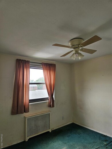 17-24 201st St unit 2-120, Whitestone, NY 11357 - photo 7