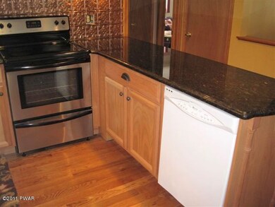 103 Gunstock Ln, Tafton, PA 18464 - photo 7