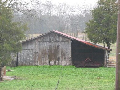 905 John Lunn Rd, Lewisburg, TN 37091 - photo 4