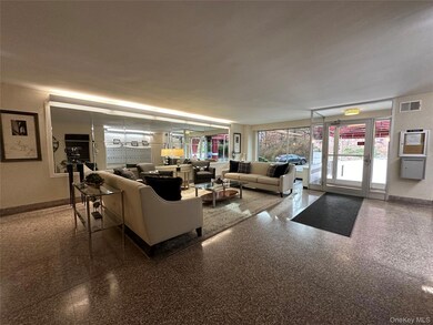 615 Palmer Rd unit 102, Yonkers, NY 10701 - photo 5