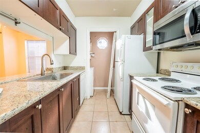 Centennial Condominiums unit 106, Austin, TX 78705 - photo 5