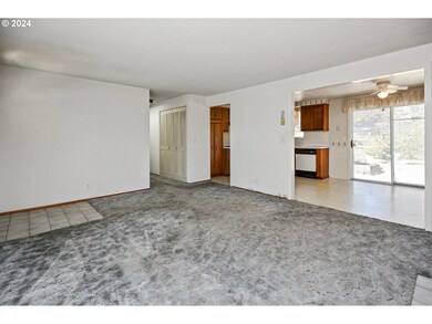 1187 Sanborn Ave, Eugene, OR 97404 - photo 6