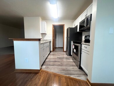 635 Milcrest Dr, Marysville, OH 43040 - photo 6