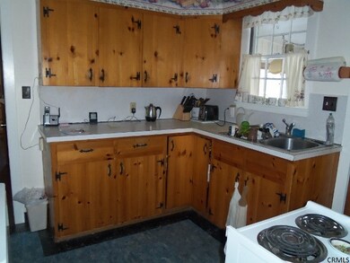 102 Washington Ave, Rensselaer, NY 12144 - photo 7