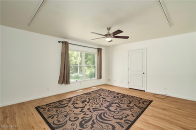 2280 N Short Hills Dr, Akron, OH 44333 - photo 7