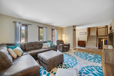 206 Omega Dr, Crown Point, IN 46307 - photo 4