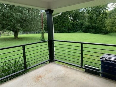 111 Fairlane Dr, Shelbyville, TN 37160 - photo 3