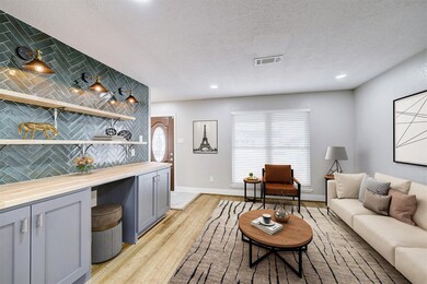 13927 Hollypark Dr, Houston, TX 77015 - photo 3