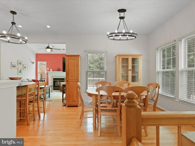 7755 Effingham Square, Alexandria, VA 22315 - photo 7