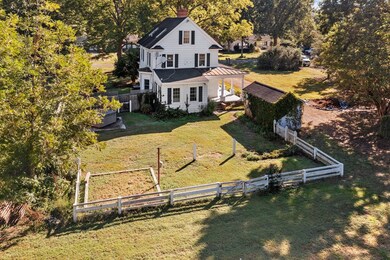 286 James Ln, Weems, VA 22576 - photo 5