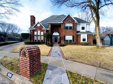 1605 Warwickshire Ct W, Bedford, TX 76021 - photo 2