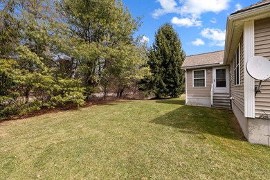 7 Madeleine Ct, Hudson, NH 03051 - photo 5