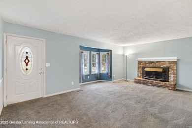 416 Riverview Dr, Dewitt, MI 48820 - photo 3