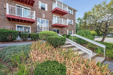 1 Brown Ave unit 3-80, Amesbury, MA 01913 - photo 4