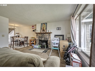 2724 N Davis Ct, Cornelius, OR 97113 - photo 7