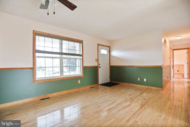 18902 Diller Dr, Hagerstown, MD 21742 - photo 3