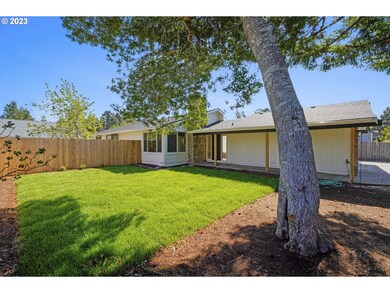 2232 24th St, Florence, OR 97439 - photo 3