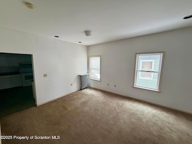 818 W Locust St unit 820, Scranton, PA 18504 - photo 5