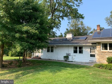 301 E Ward St, Hightstown, NJ 08520 - photo 5