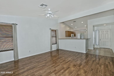 10809 W Cambridge Ave, Avondale, AZ 85392 - photo 7