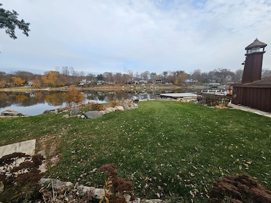 6N323 Riverside Dr, Saint Charles, IL 60174 - photo 4