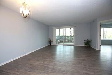 Braewood Condominiums unit 109, Bloomington, MN 55431 - photo 4