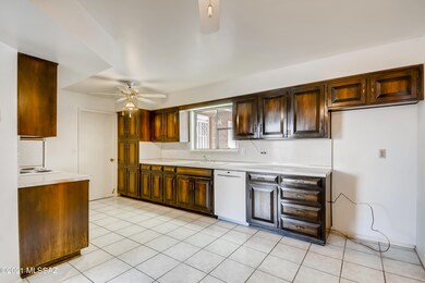 10 Kitchen