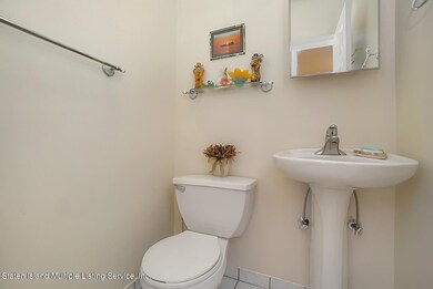 (6) HALF BATH