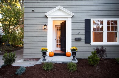 163 Laurel Ave, Providence, RI 02906 - photo 4